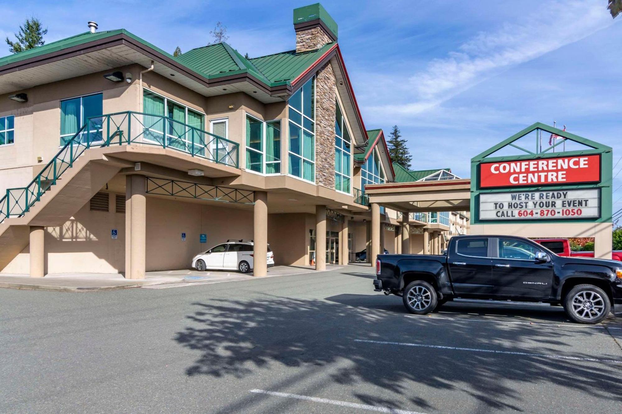 Clarion Hotel & Conference Centre Abbotsford Exterior photo